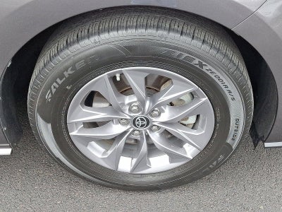 2023 Toyota Sienna XLE FWD 7-Passenger (Natl)