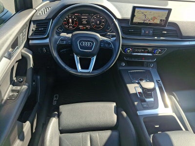 2020 Audi Q5 Titanium Premium Plus 45 TFSI quattro