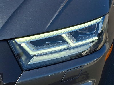 2020 Audi Q5 Titanium Premium Plus 45 TFSI quattro