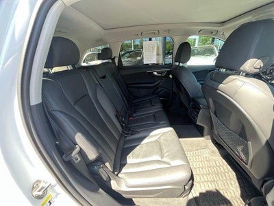 2022 Audi Q7 Premium Plus 55 TFSI quattro