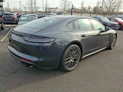 2022 Porsche Panamera 4 AWD