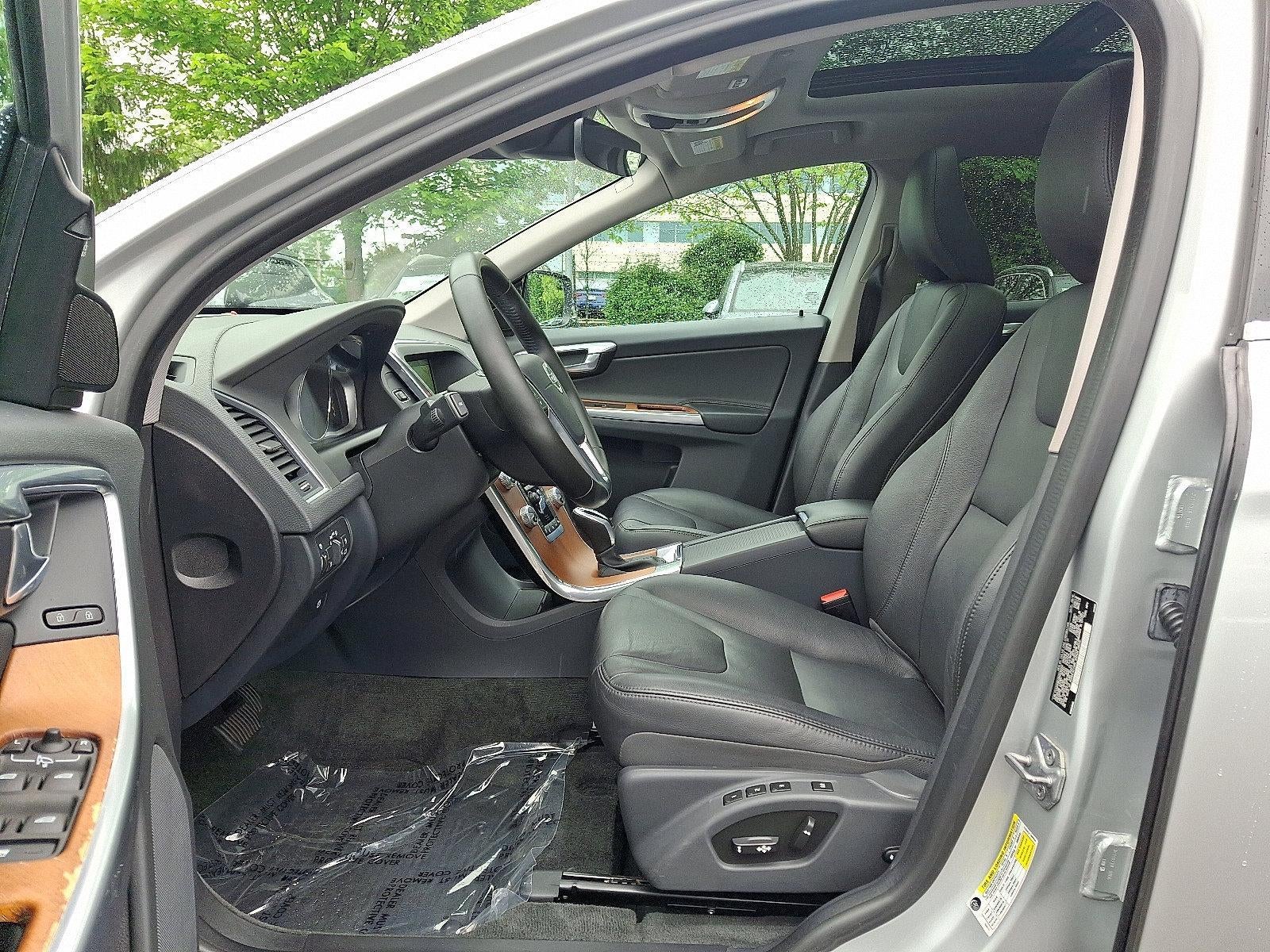 2017 Volvo XC60 T5 AWD Inscription