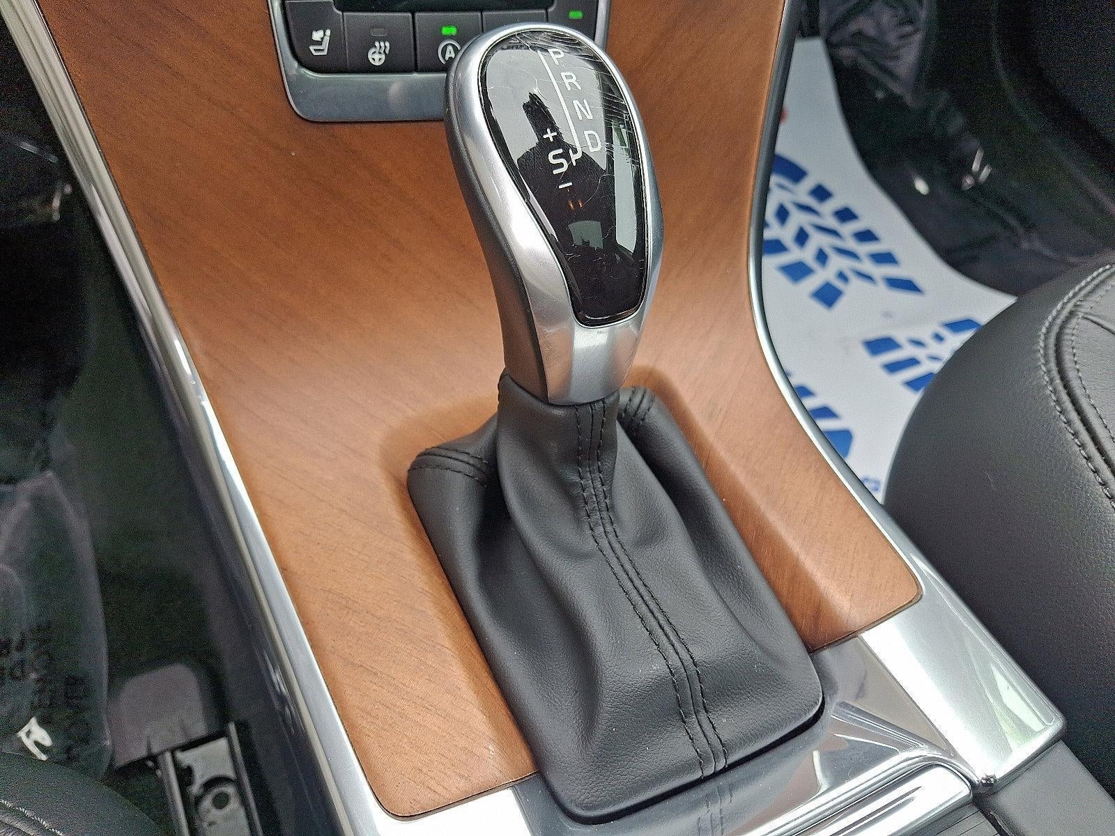 2017 Volvo XC60 T5 AWD Inscription