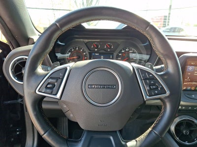 2021 Chevrolet Camaro 2dr Coupe 2LT