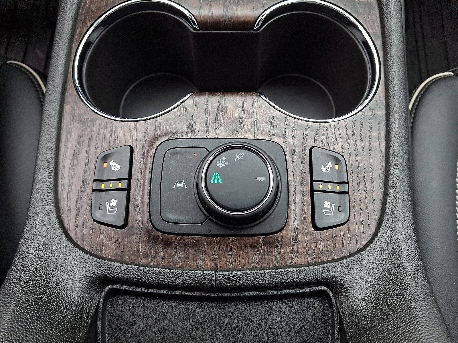 2023 GMC Acadia FWD Denali