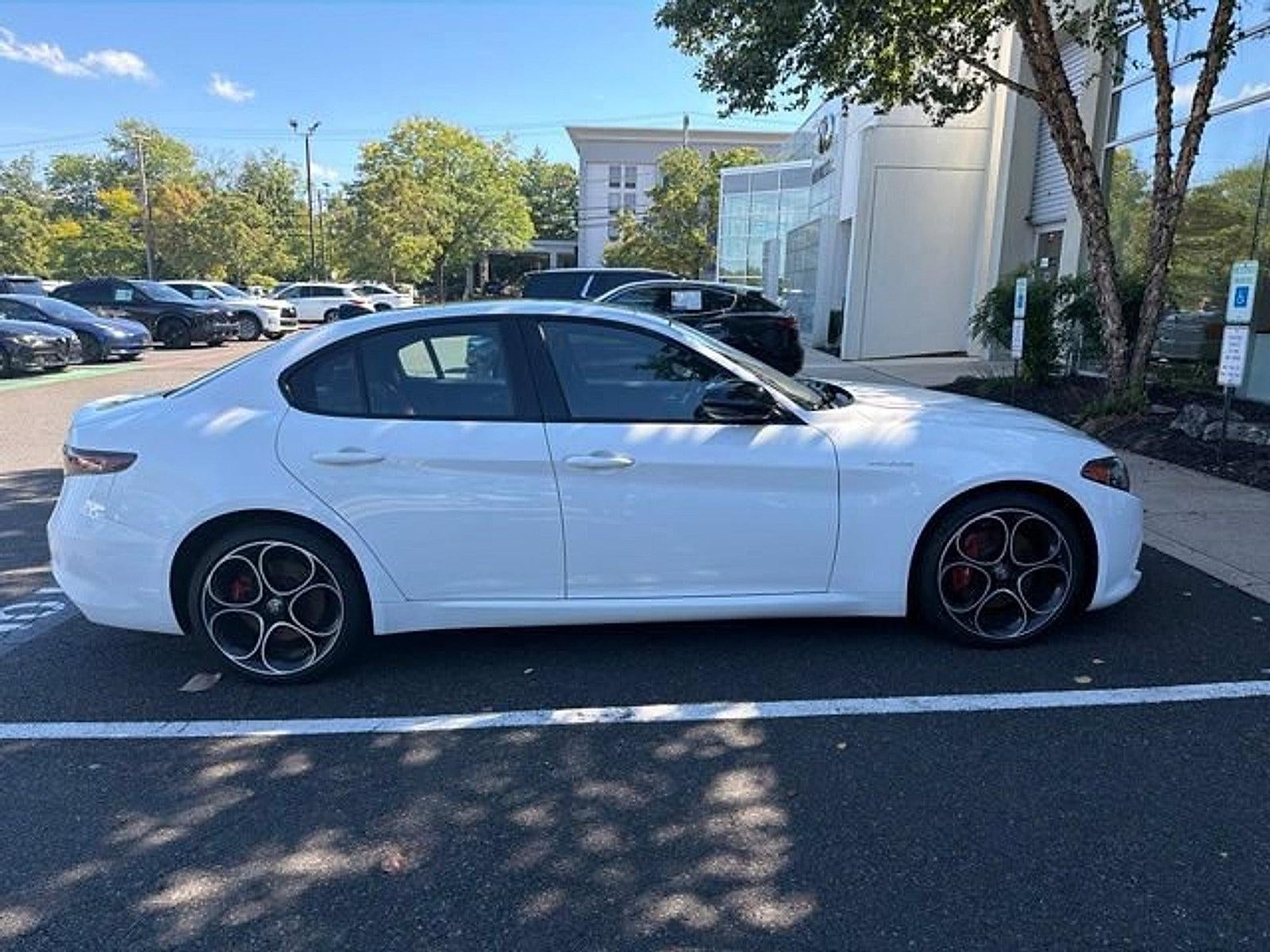 2024 Alfa Romeo Giulia Veloce AWD