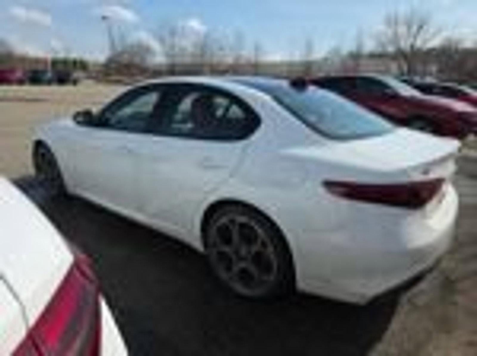 2023 Alfa Romeo Giulia Veloce AWD