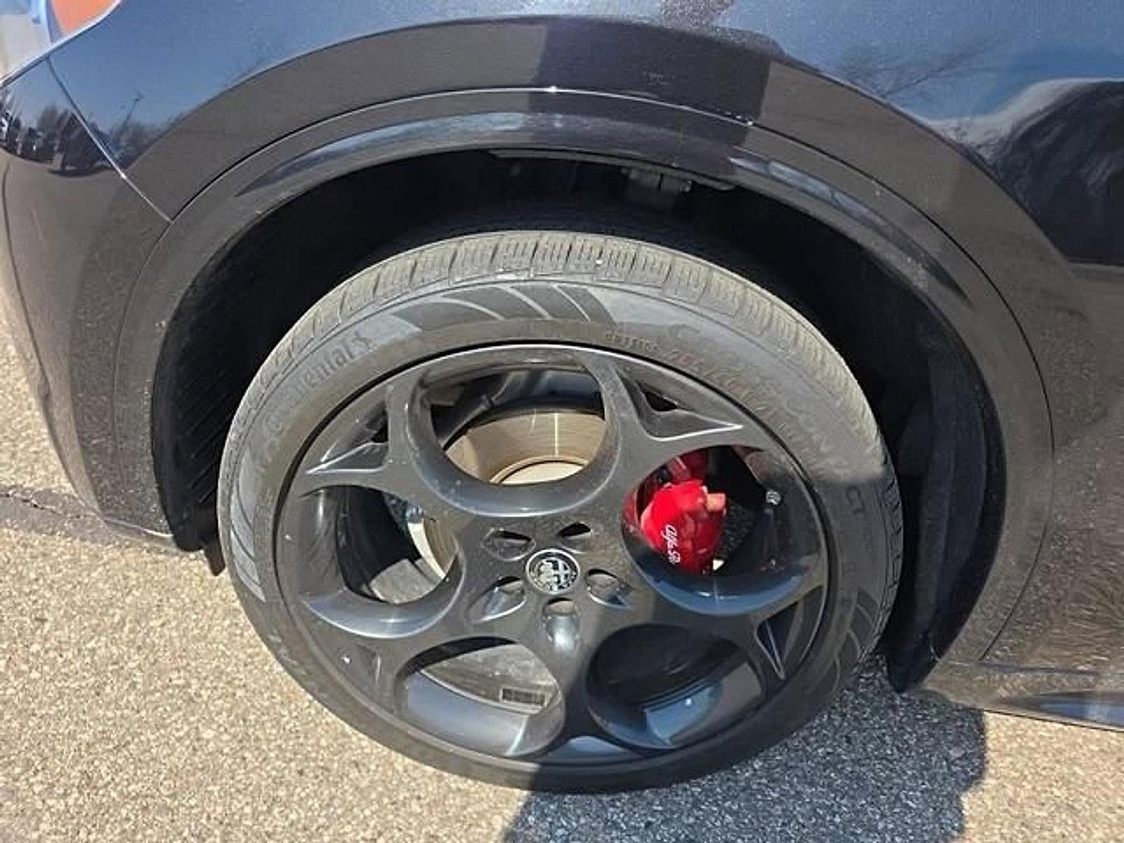 2023 Alfa Romeo Stelvio Veloce AWD