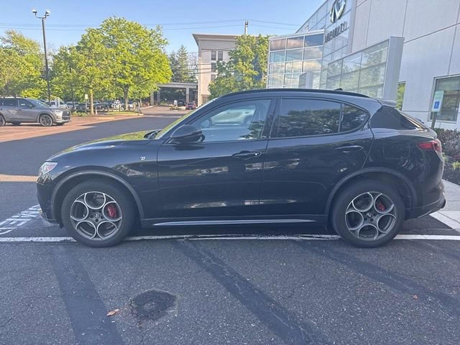 2023 Alfa Romeo Stelvio Ti AWD