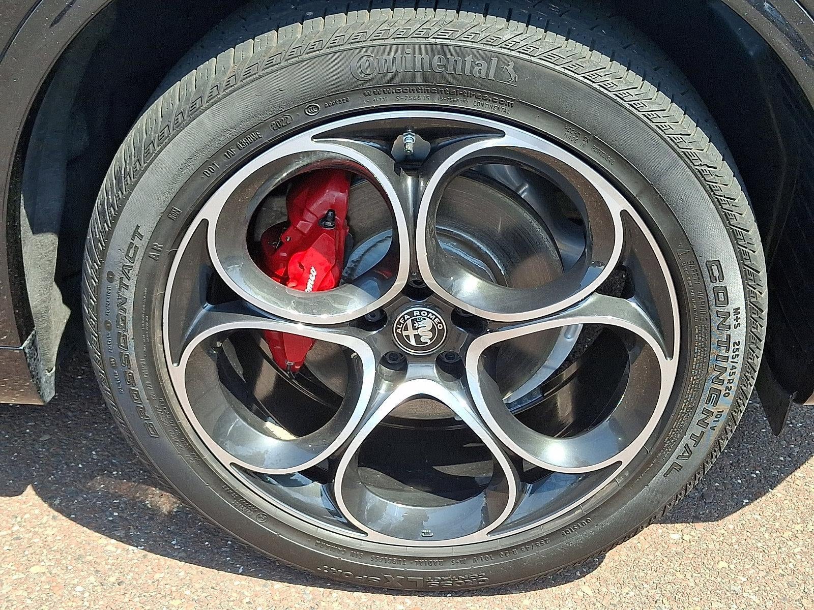 2023 Alfa Romeo Stelvio Veloce AWD