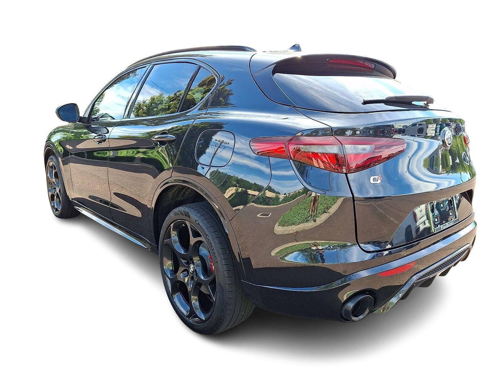 2023 Alfa Romeo Stelvio Veloce AWD