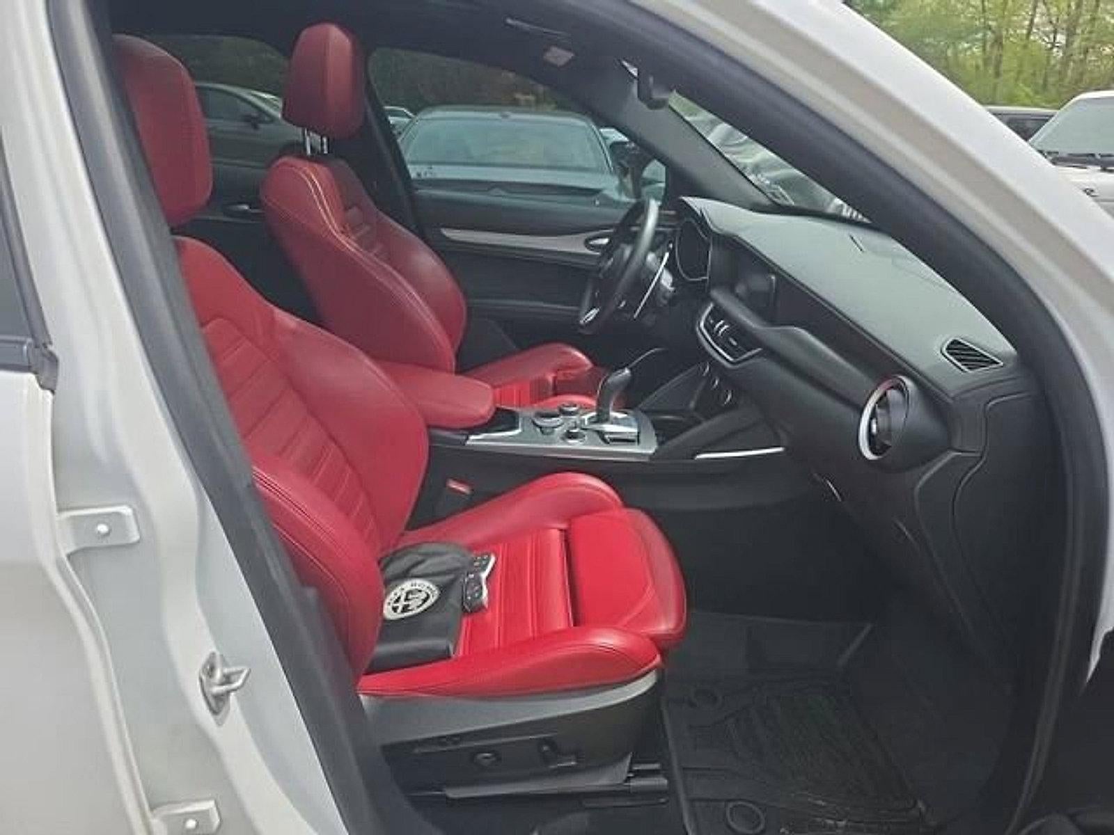 2023 Alfa Romeo Stelvio Veloce AWD