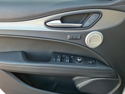 2023 Alfa Romeo Stelvio Veloce AWD