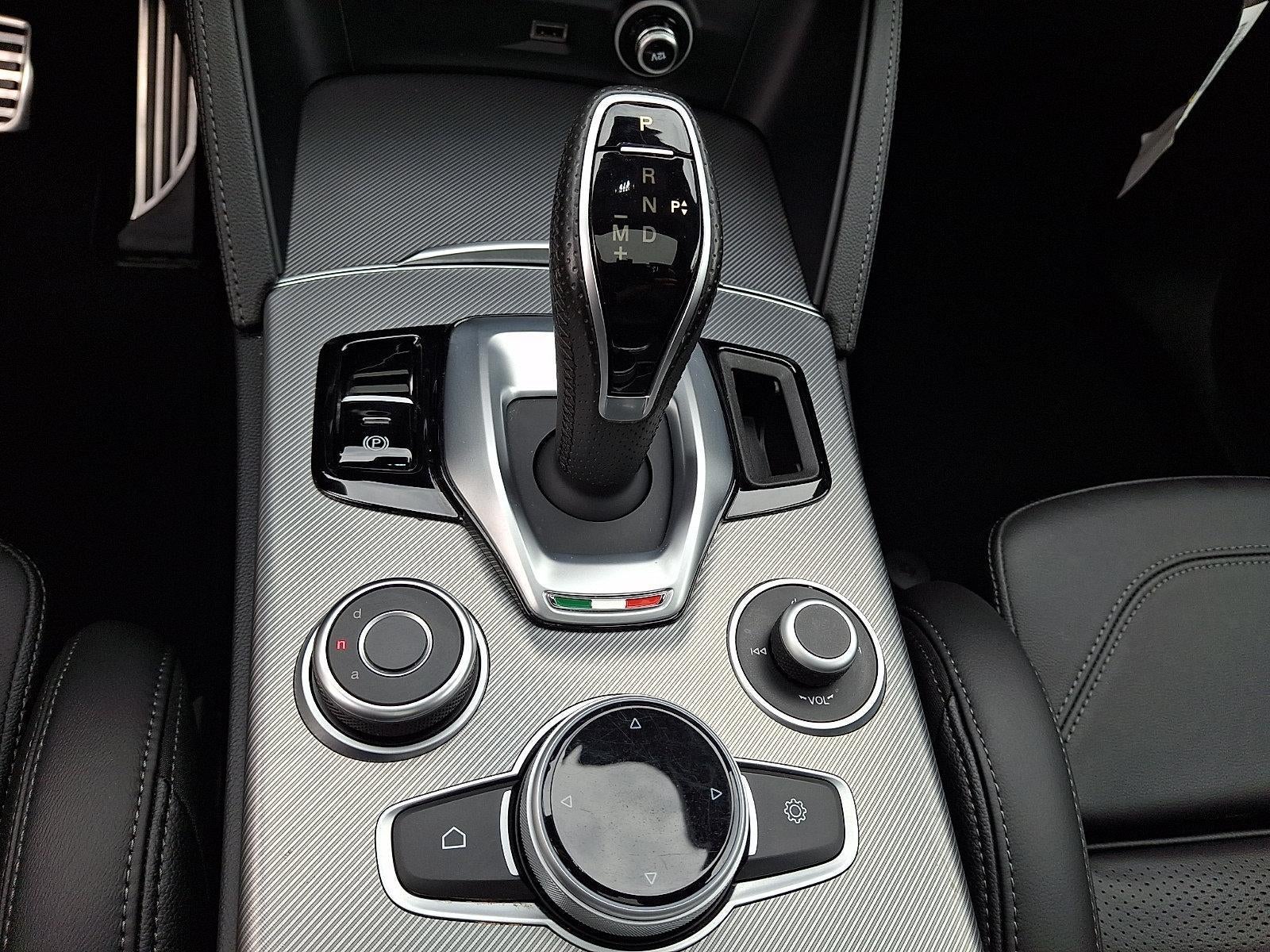 2023 Alfa Romeo Stelvio Veloce AWD