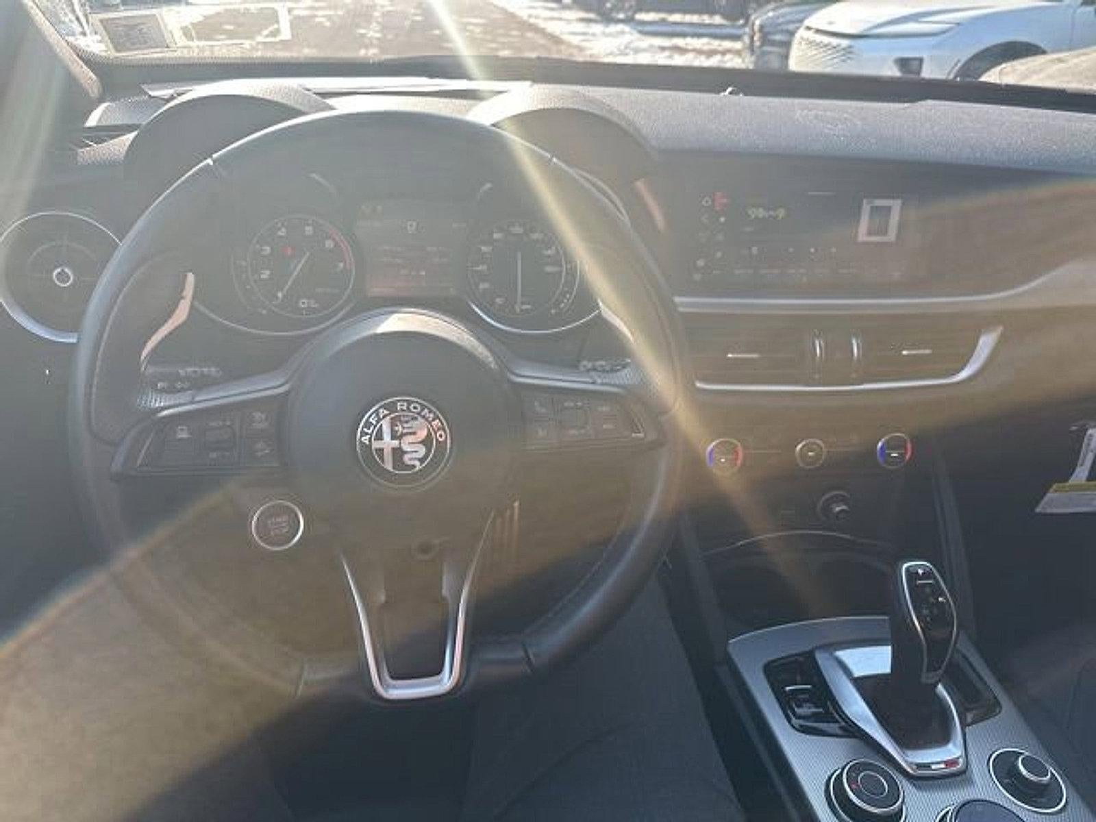 2023 Alfa Romeo Stelvio Veloce AWD