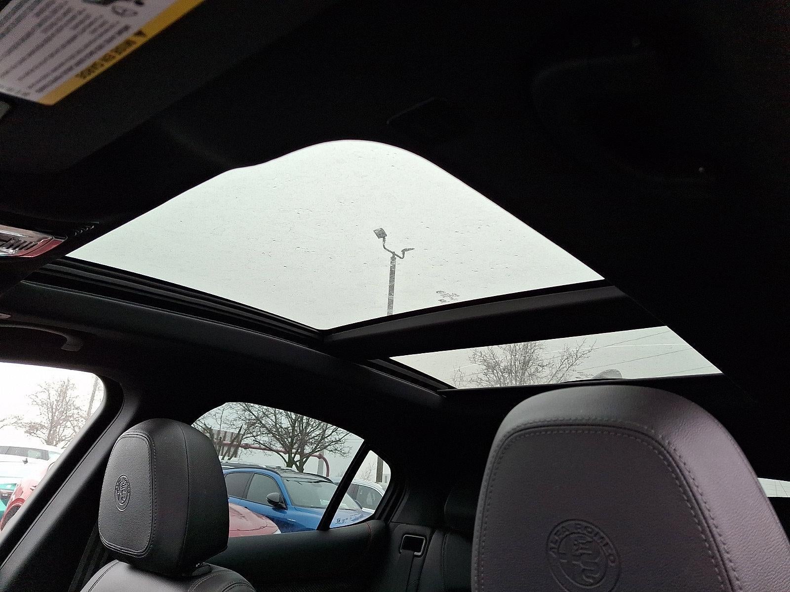 2023 Alfa Romeo Stelvio Estrema AWD