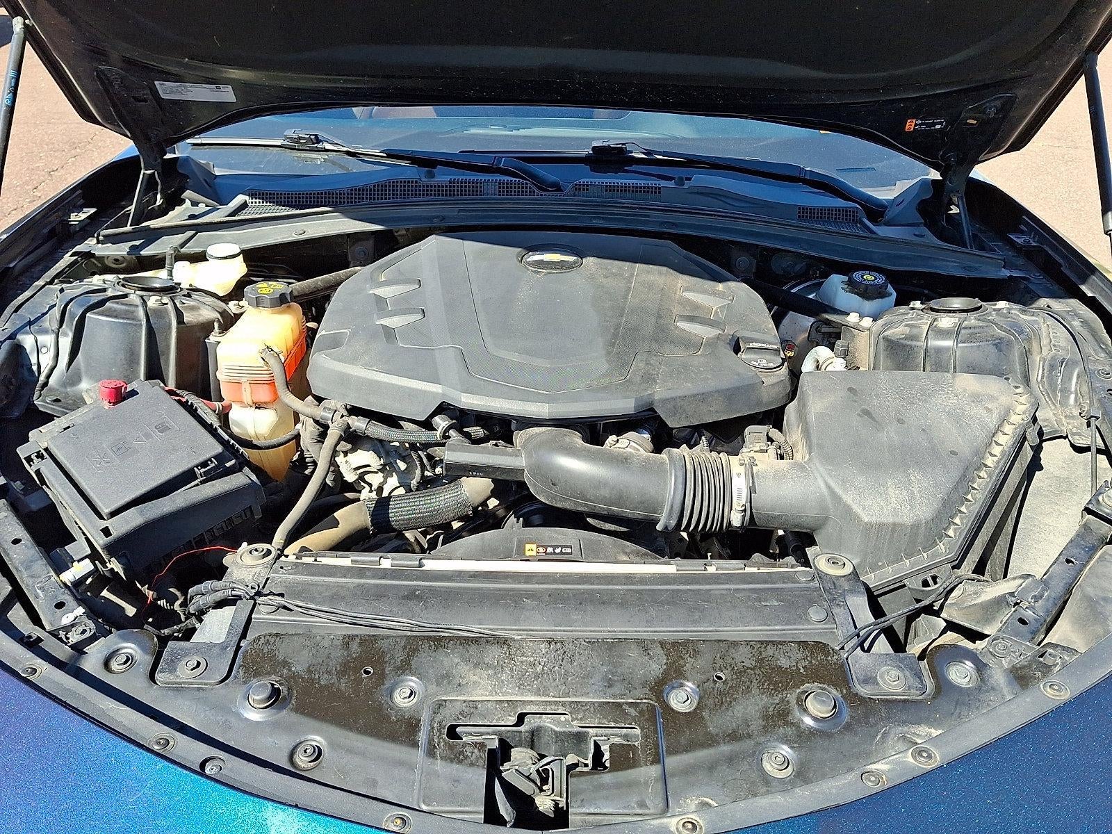 2021 Chevrolet Camaro 2dr Coupe 2LT