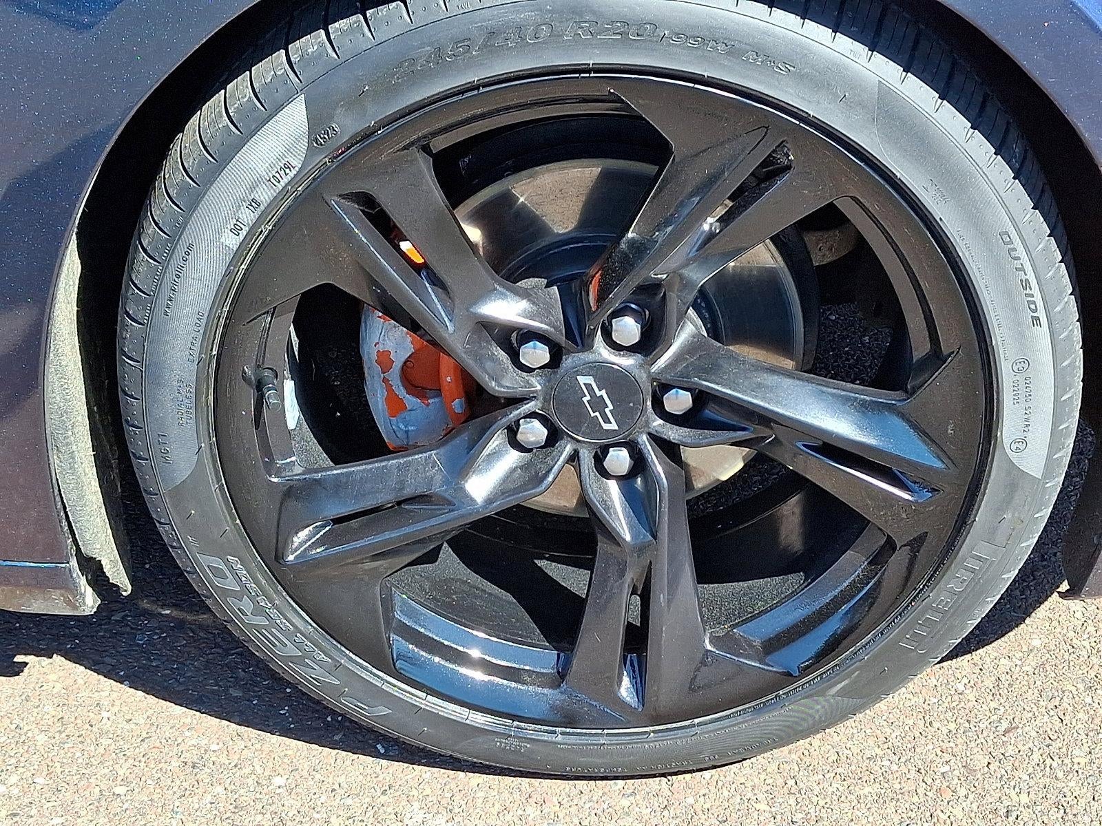 2021 Chevrolet Camaro 2dr Coupe 2LT