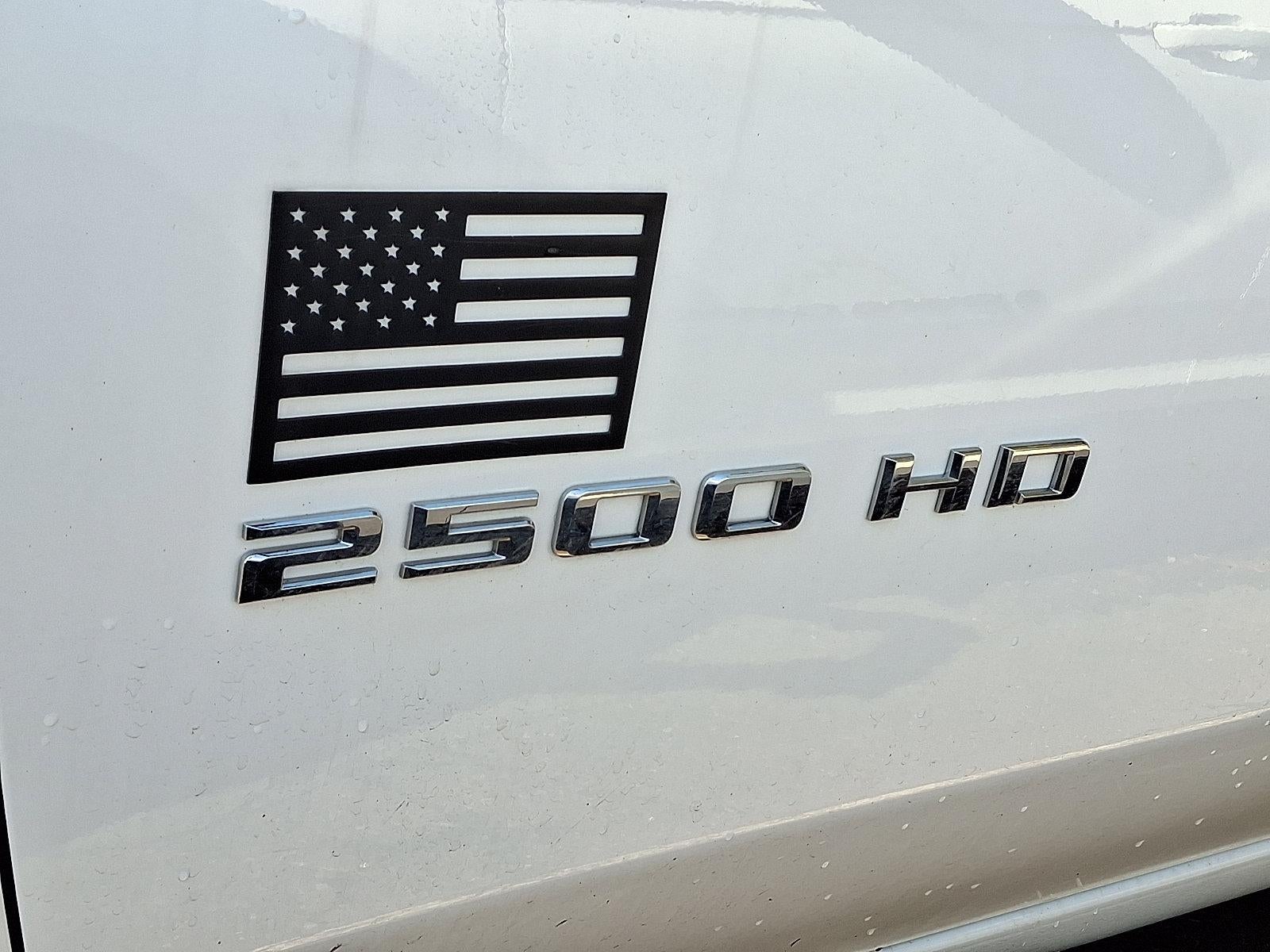 2024 Chevrolet Silverado 2500 HD Crew Cab Standard Box 4-Wheel Drive Custom