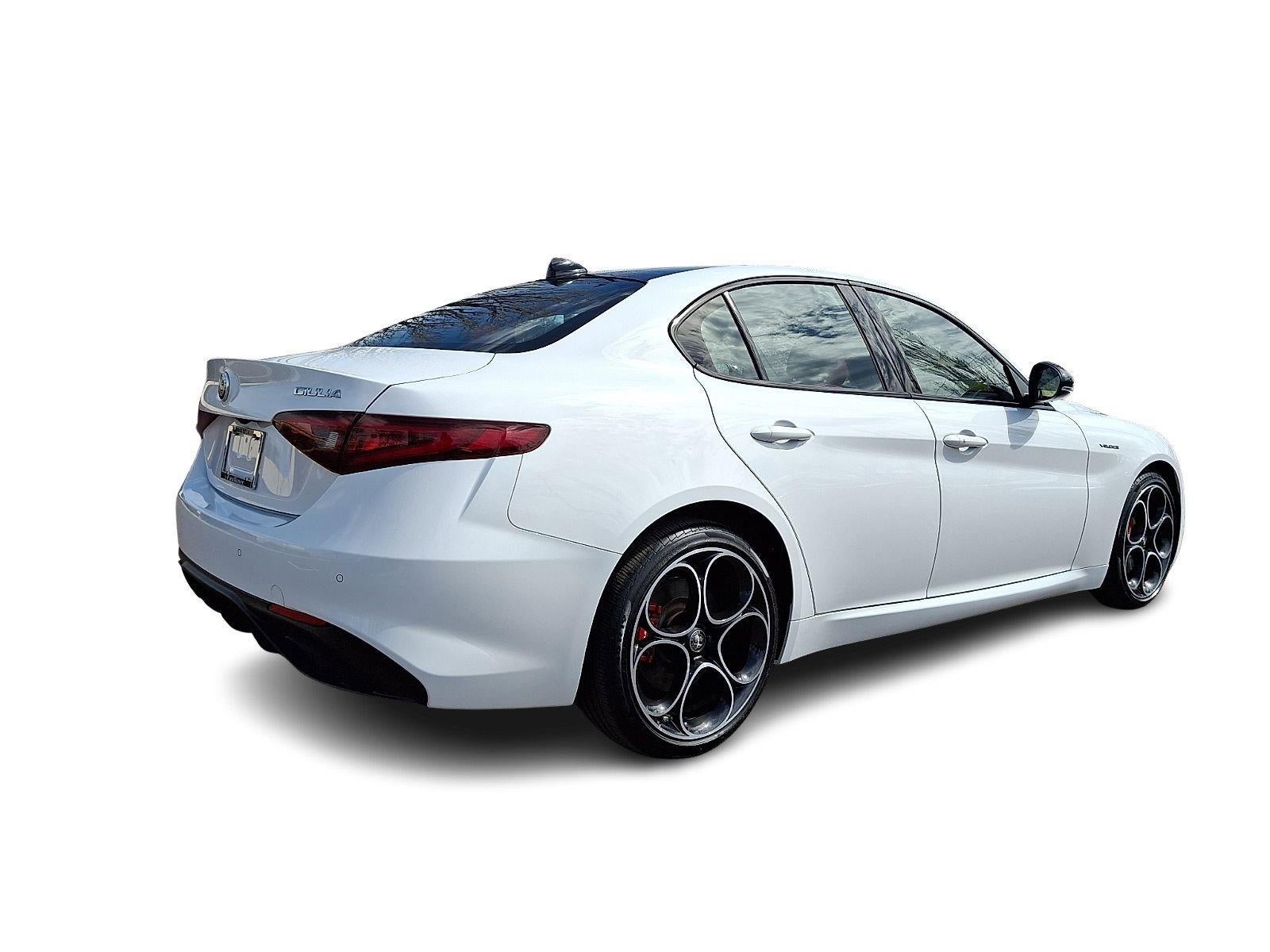 2023 Alfa Romeo Giulia Veloce AWD