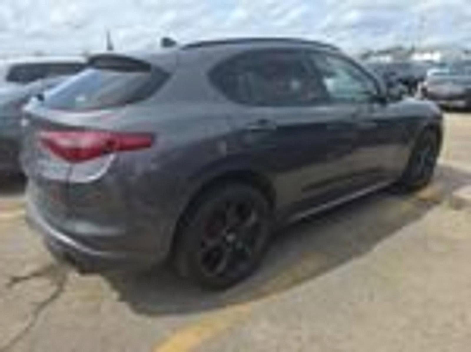 2023 Alfa Romeo Stelvio Veloce AWD