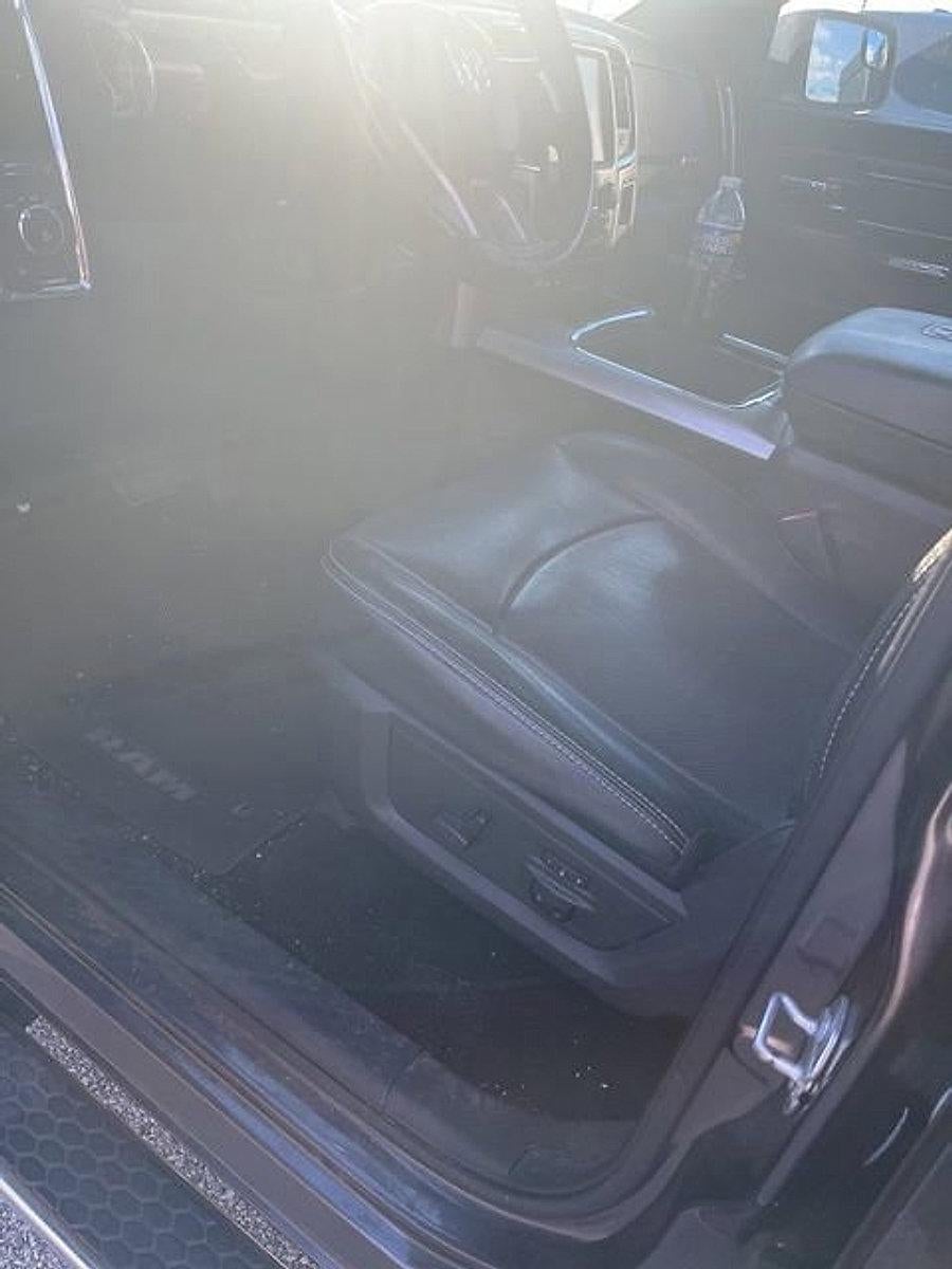 2016 RAM 1500 4WD Crew Cab 5.7 Ft Box Laramie