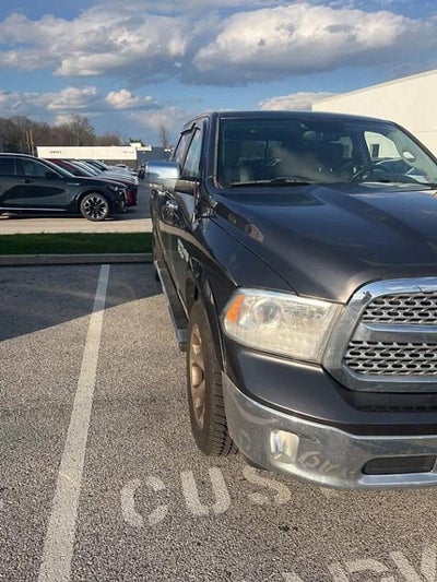 2016 RAM 1500 4WD Crew Cab 5.7 Ft Box Laramie
