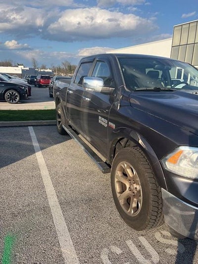 2016 RAM 1500 4WD Crew Cab 5.7 Ft Box Laramie
