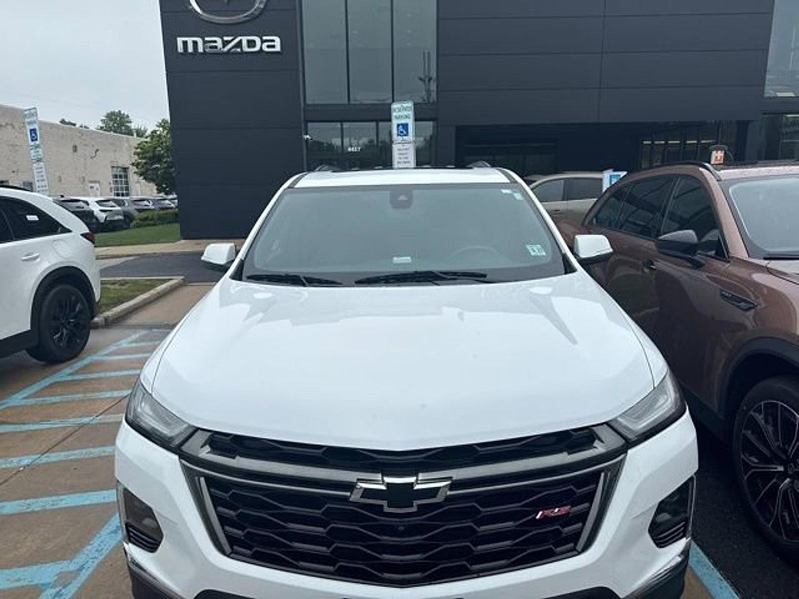 2022 Chevrolet Traverse AWD 2LT