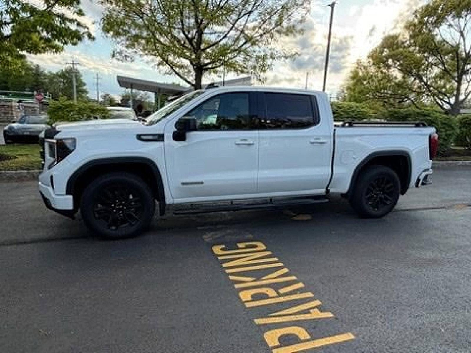 2025 GMC Sierra 1500 Crew Cab Short Box 4-Wheel Drive Elevation 3VL