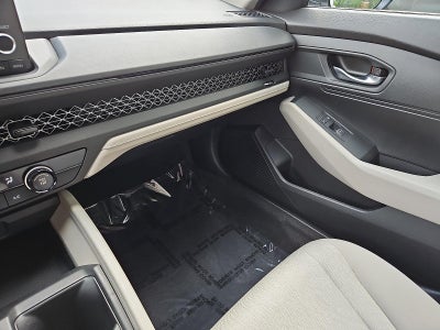 2023 Honda Accord Sedan LX CVT