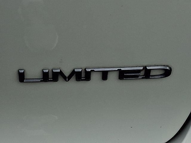 2020 Chrysler Pacifica Limited FWD