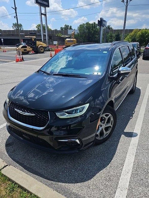 2022 Chrysler Pacifica Limited AWD