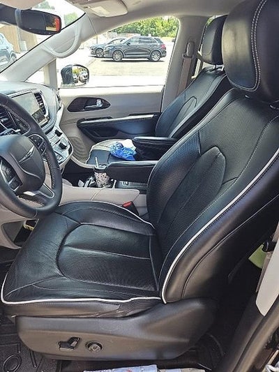 2022 Chrysler Pacifica Limited AWD