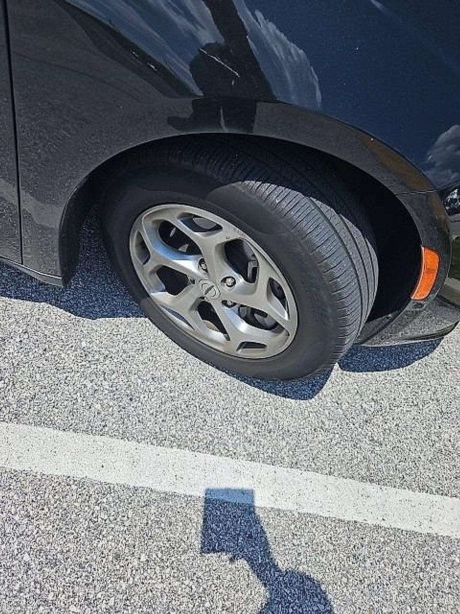 2022 Chrysler Pacifica Limited AWD