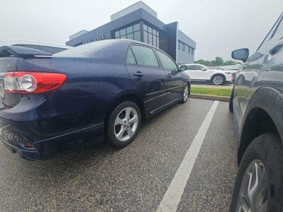 2013 Toyota Corolla 4dr Sdn Auto S (Natl)