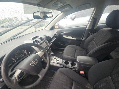 2013 Toyota Corolla 4dr Sdn Auto S (Natl)