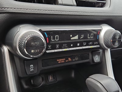 2021 Toyota RAV4 XLE AWD (Natl)