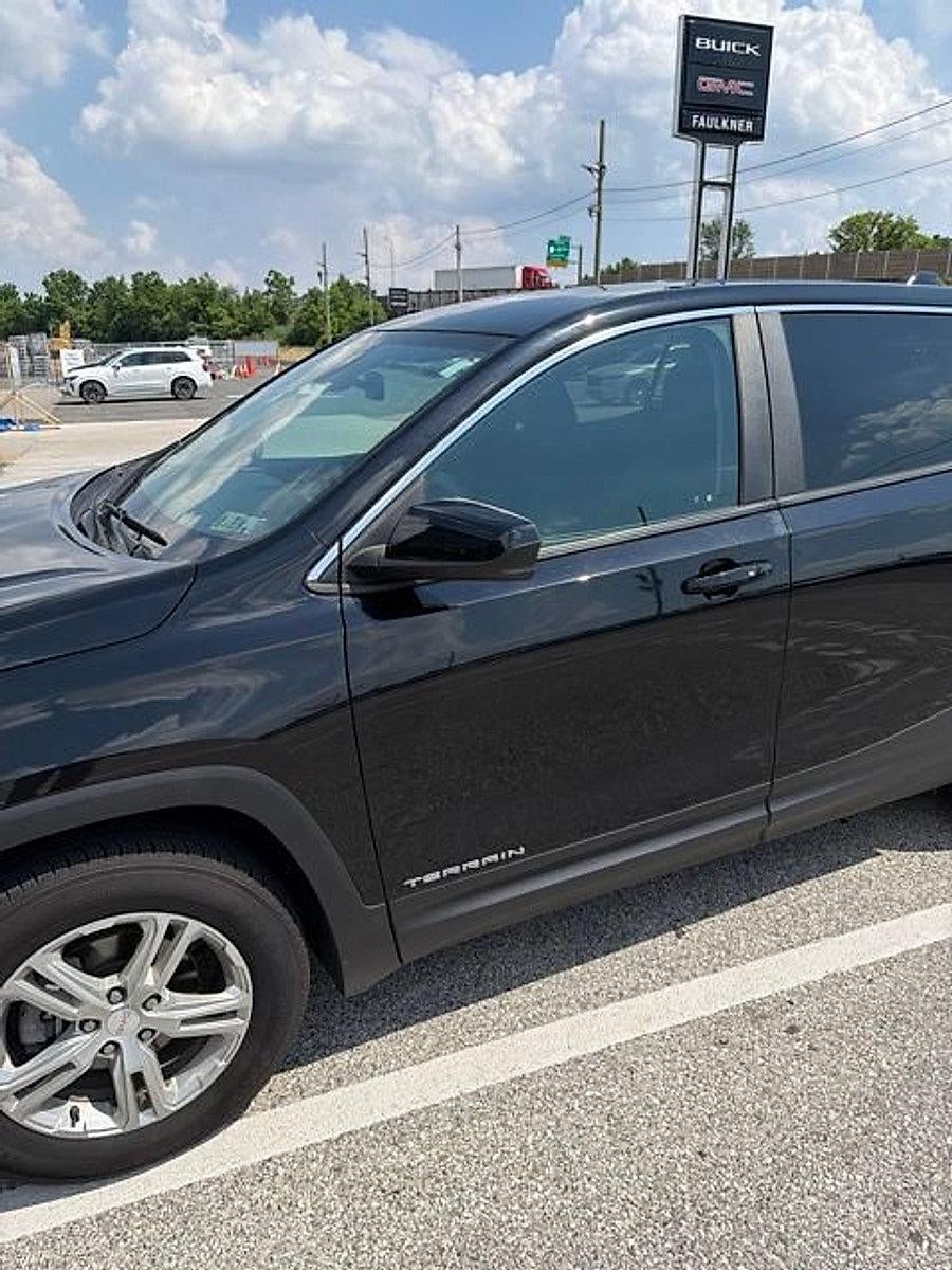 2023 GMC Terrain FWD 4dr SLE