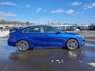 2022 Kia Forte LXS IVT