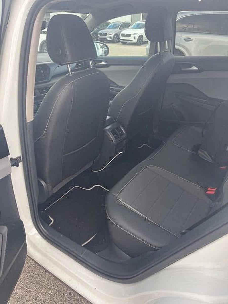 2023 Volkswagen Taos SE 4MOTION *Ltd Avail*