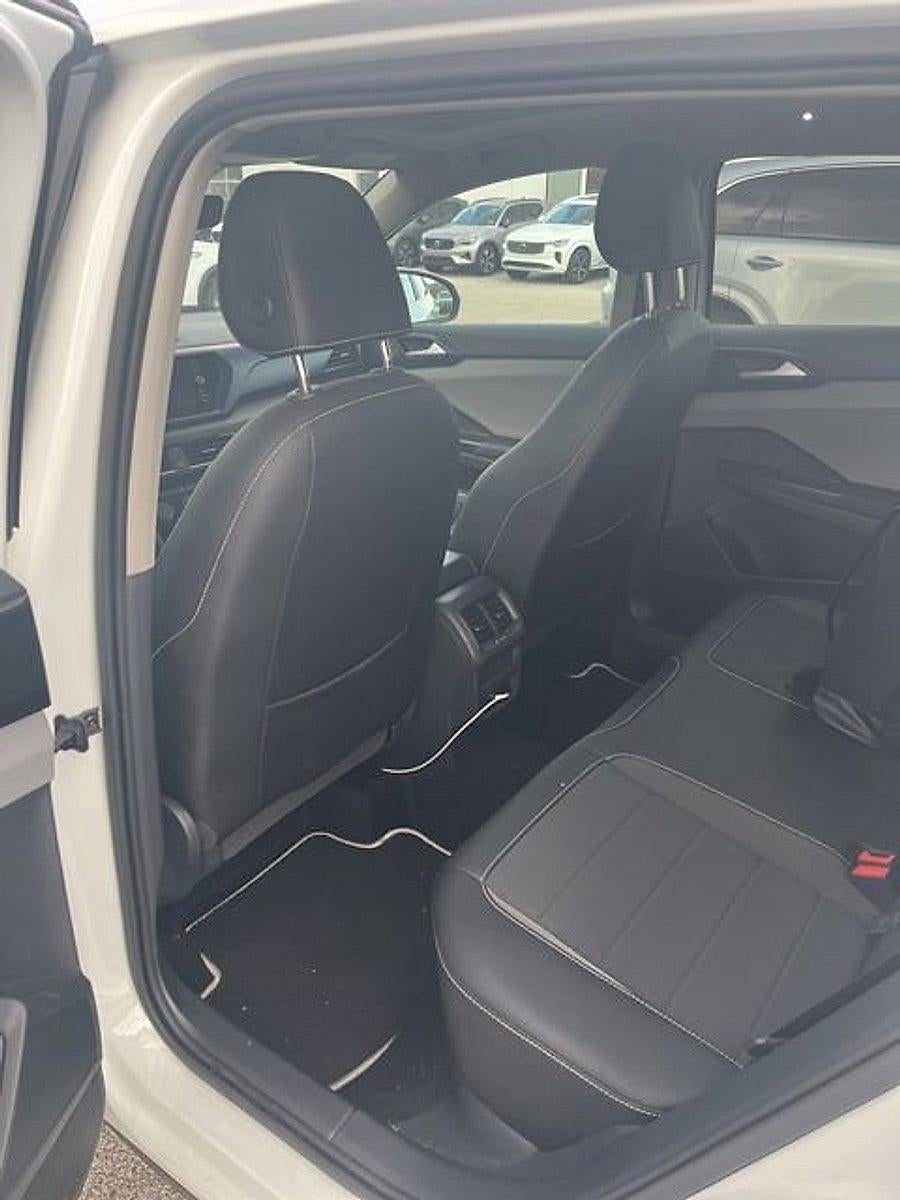 2023 Volkswagen Taos SE 4MOTION *Ltd Avail*
