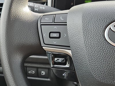 2025 Toyota Camry LE AWD (Natl)