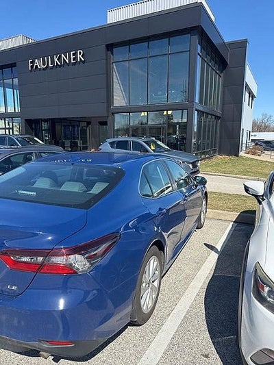 2023 Toyota Camry LE Auto (SE)