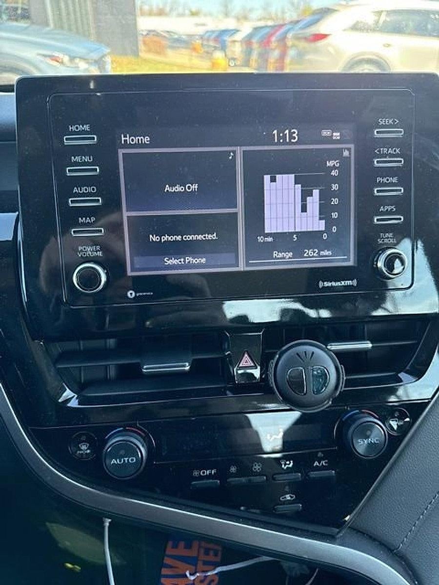 2023 Toyota Camry LE Auto (SE)