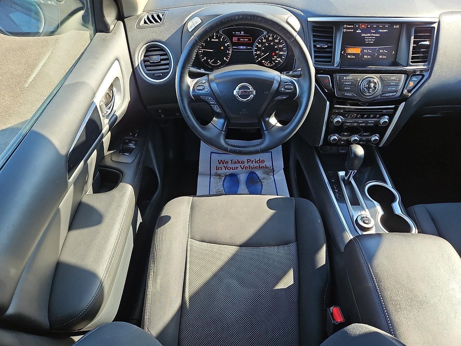 2019 Nissan Pathfinder 4x4 SV