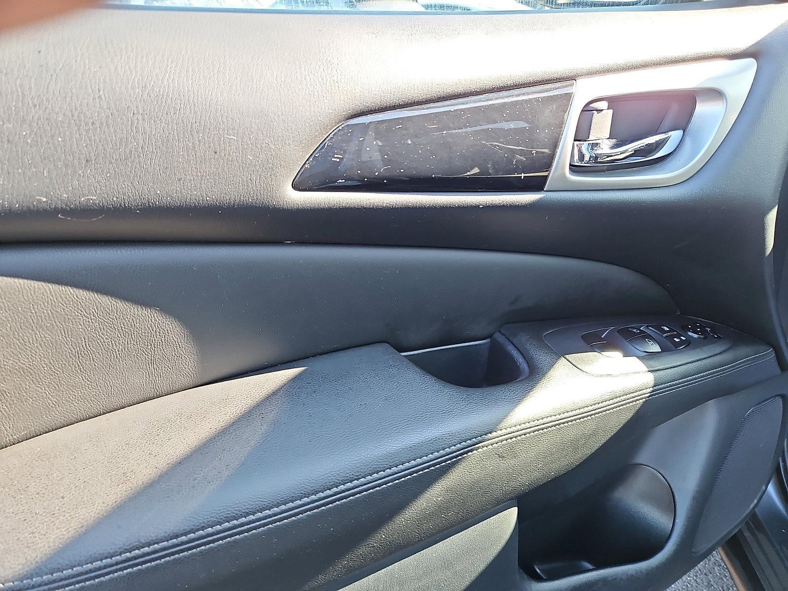 2019 Nissan Pathfinder 4x4 SV