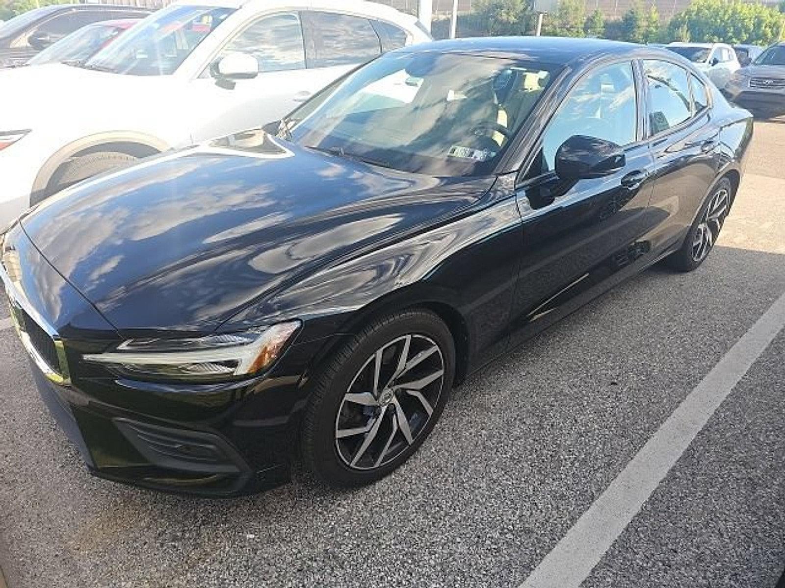 2020 Volvo S60 T6 AWD Momentum