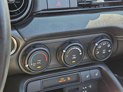 2023 Mazda Mazda MX-5 Miata Club Manual