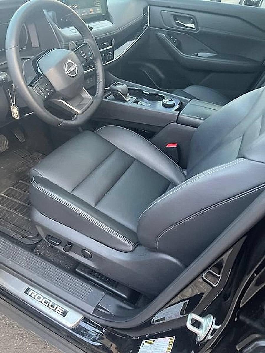 2025 Nissan Rogue AWD SL
